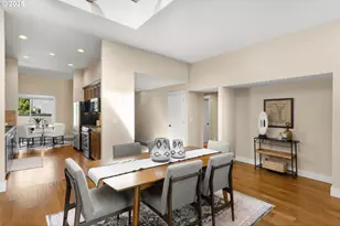 6122 S Riverpoint Ln, Portland, OR 97239 - Photo 13