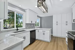 5685 SW 207th Ave, Beaverton, OR 97078 - Photo 11