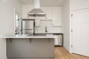 12088 SE Market St, Portland, OR 97216 - Photo 7