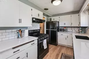 1720 Grove St, Eugene, OR 97404 - Photo 7