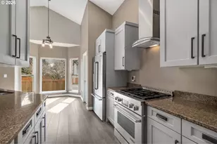 703 E Stonecreek Dr, La Center, WA 98629 - Photo 15