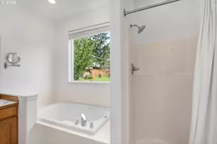 703 E Stonecreek Dr, La Center, WA 98629 - Photo 25