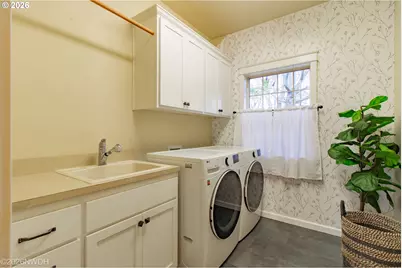 2225 Avengale Dr, Eugene, OR 97408 - Photo 23