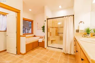 2225 Avengale Dr, Eugene, OR 97408 - Photo 29