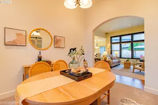 2225 Avengale Dr, Eugene, OR 97408 - Photo 11