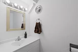 1773 NE 19th St, Gresham, OR 97030 - Photo 11