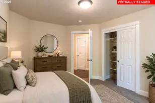 1680 NE Alameda Ave, Roseburg, OR 97470 - Photo 5