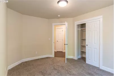 1680 NE Alameda Ave, Roseburg, OR 97470 - Photo 29
