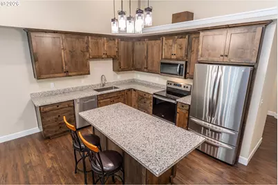 1680 NE Alameda Ave, Roseburg, OR 97470 - Photo 13