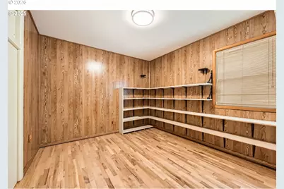 9832 N Van Houten Ave, Portland, OR 97203 - Photo 19