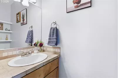 1738 N Manzanita St, Canby, OR 97013 - Photo 5