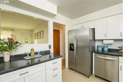 1168 Pleasant St, Springfield, OR 97477 - Photo 9