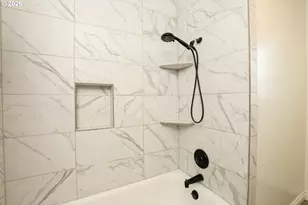 1168 Pleasant St, Springfield, OR 97477 - Photo 15