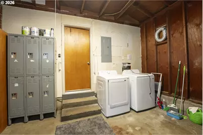 1168 Pleasant St, Springfield, OR 97477 - Photo 23