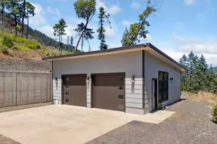 5795 Hubbard Creek Rd, Umpqua, OR 97486 - Photo 41