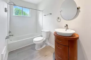 122 SE 73rd Ave, Portland, OR 97215 - Photo 5
