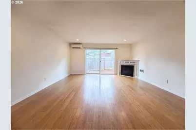 122 SE 73rd Ave, Portland, OR 97215 - Photo 3
