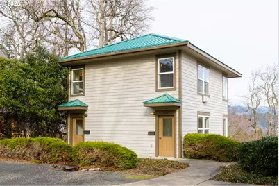 708 Columbia St, Hood River, OR 97031 - Photo 1