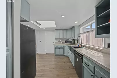 56 NE 192nd Ave, Portland, OR 97230 - Photo 9
