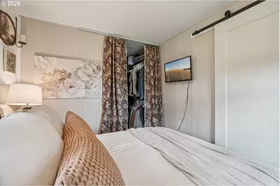 15546 SE Clatsop St, Happy Valley, OR 97086 - Photo 23