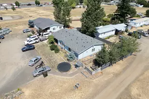 1366 S Columbus Ave, Goldendale, WA 98620 - Photo 3