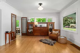 4214 SE Oak St, Portland, OR 97215 - Photo 9