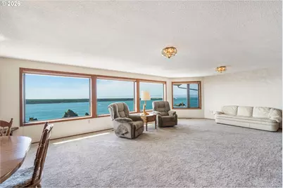 14580 Harborview Dr, Rockaway Beach, OR 97136 - Photo 9