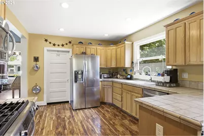 5323 SE 13th Ct, Gresham, OR 97080 - Photo 11