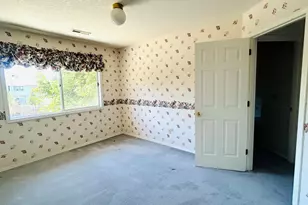 325 N Peacock Ct, Newberg, OR 97132 - Photo 13