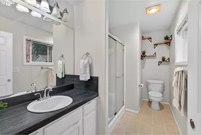 3226 NE 165th Ln, Portland, OR 97230 - Photo 29