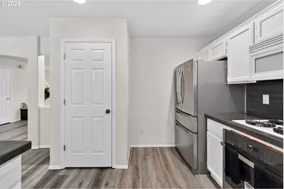 3226 NE 165th Ln, Portland, OR 97230 - Photo 19