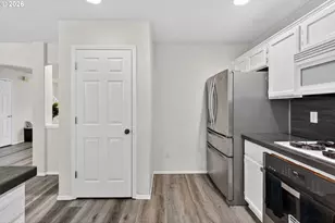 3226 NE 165th Ln, Portland, OR 97230 - Photo 19