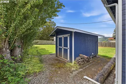 100 Commercial Ave, Gardiner, OR 97441 - Photo 23