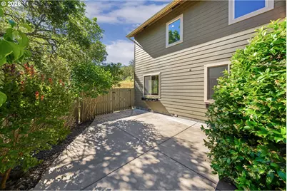 286 Winchester Creek Ave, Winchester, OR 97495 - Photo 41