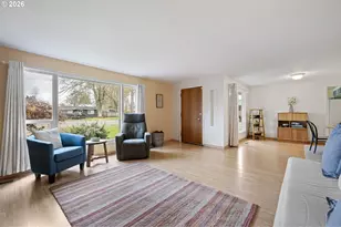 280 Regal Ct, Eugene, OR 97401 - Photo 9