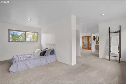 28430 Kingsbury, Lebanon, OR 97355 - Photo 31