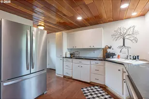 28430 Kingsbury, Lebanon, OR 97355 - Photo 23