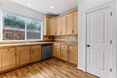 10076 SE Old Town Ct, Happy Valley, OR 97086 - Photo 17