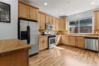 10076 SE Old Town Ct, Happy Valley, OR 97086 - Photo 15