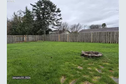 605 Cottonwood Ave, Tillamook, OR 97141 - Photo 11