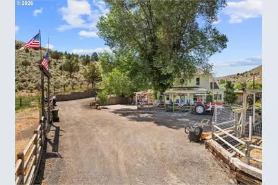 24672 Sumpter Stage Hwy, Baker City, OR 97814 - Photo 1