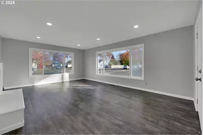 920 W 10th Ave, Junction City, OR 97448 - Photo 5