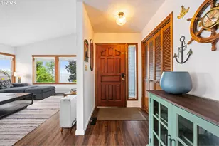 265 Waldorf Cir, Astoria, OR 97103 - Photo 9