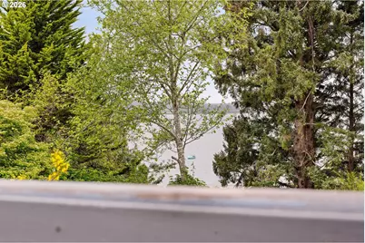 265 Waldorf Cir, Astoria, OR 97103 - Photo 7