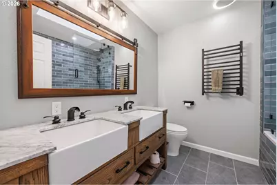 265 Waldorf Cir, Astoria, OR 97103 - Photo 35