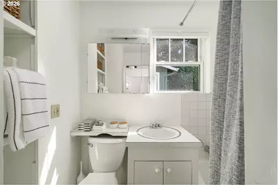 4704 SE Madison St, Portland, OR 97215 - Photo 15