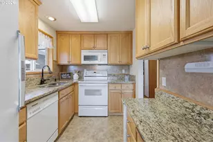 1383 Thompson Rd, Woodburn, OR 97071 - Photo 9