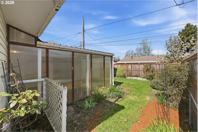 1383 Thompson Rd, Woodburn, OR 97071 - Photo 19