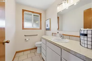 1383 Thompson Rd, Woodburn, OR 97071 - Photo 13