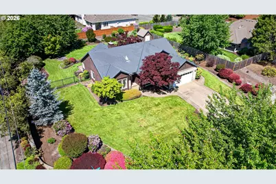 211 NW West Hills Dr, McMinnville, OR 97128 - Photo 1